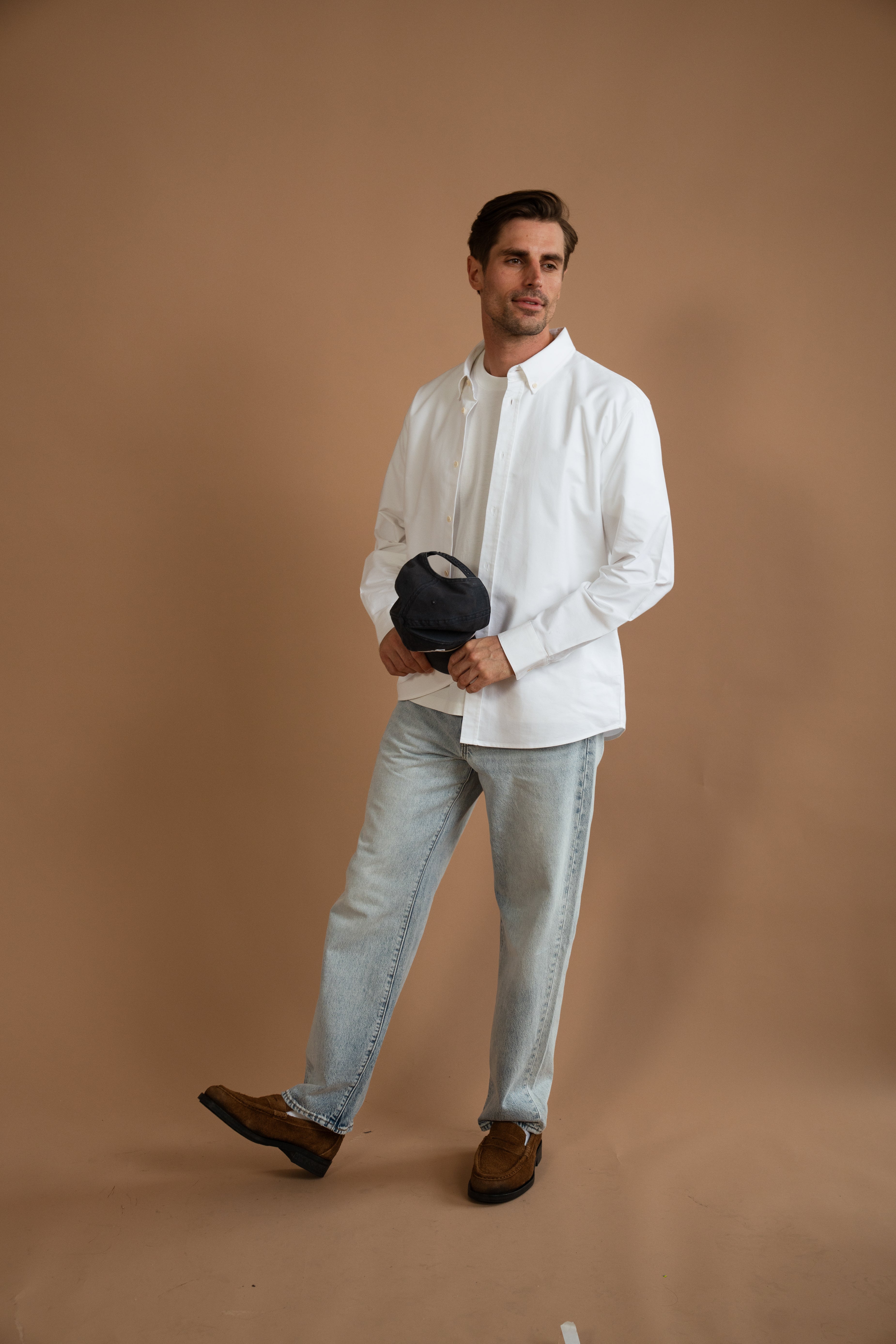 English Standard | White