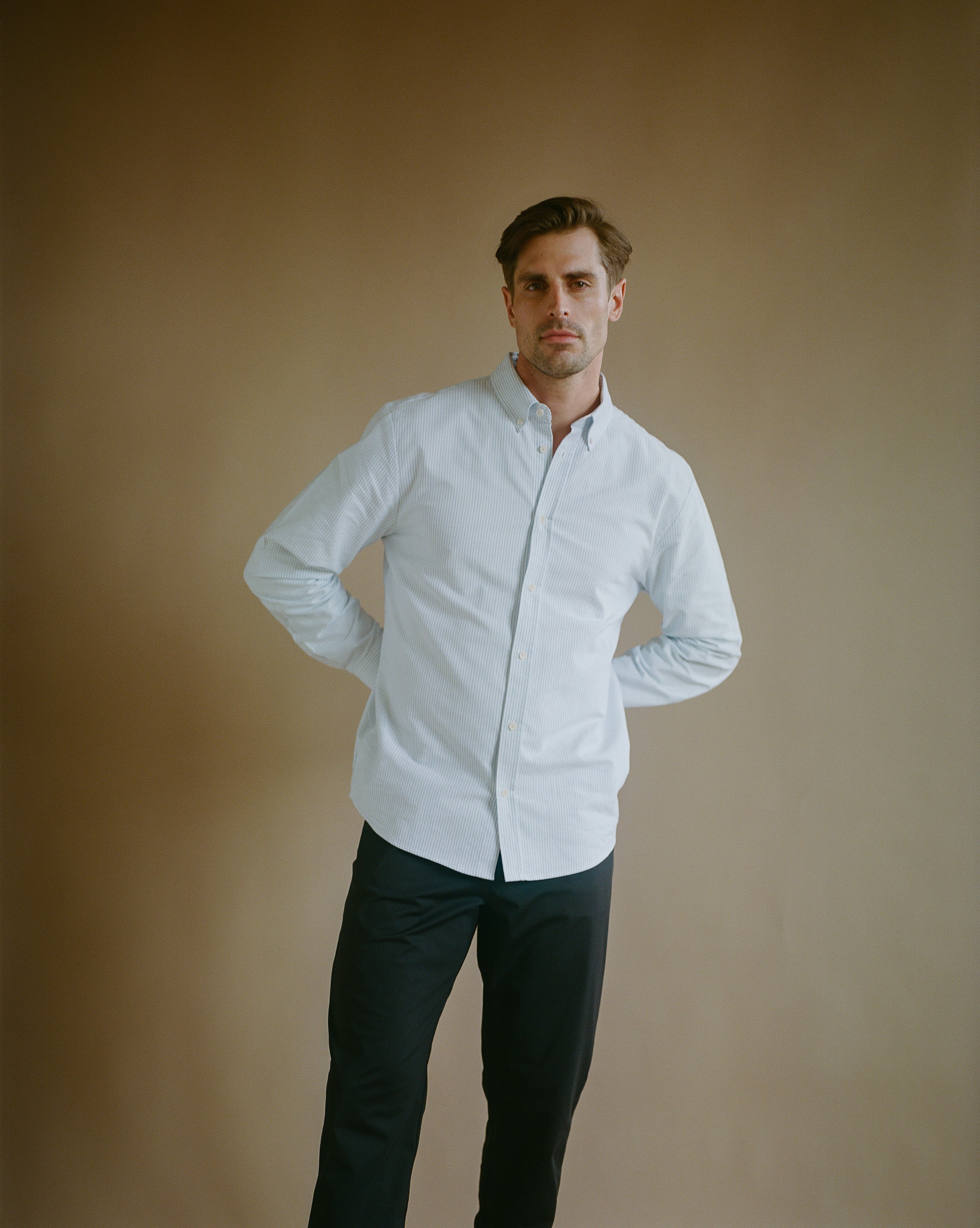Austin Oxford | Light Grey
Driggs 5 Pocket | Black